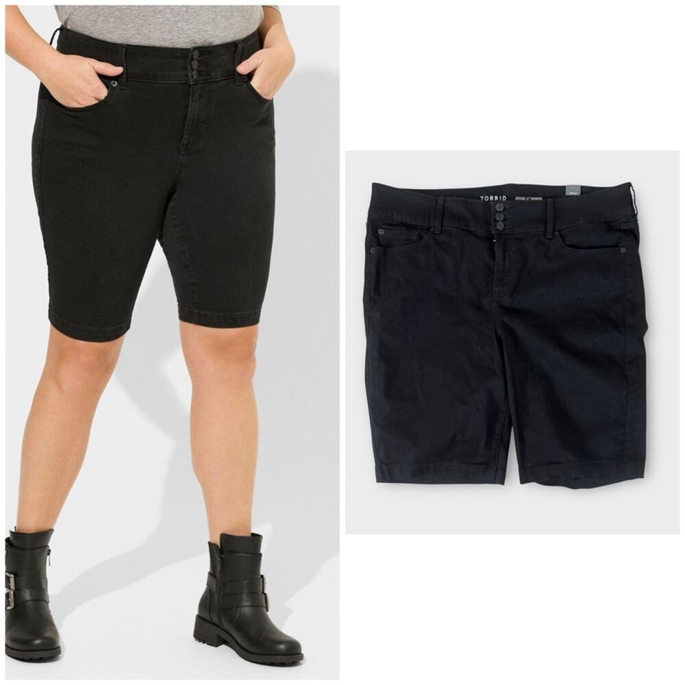 NEW torrid 11” Bermuda jegging shorts, black, size 22